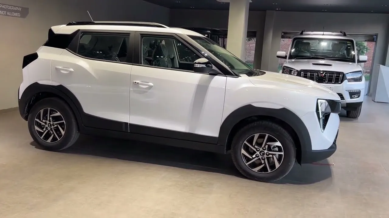 Mahindra XUV 3XO